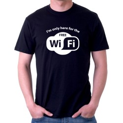 I am only here for the Free WiFi - Pánské tričko s vtipným potiskem