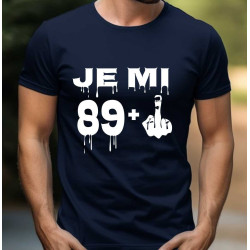 Pánské tričko k 90 narozeninám - Je mi 89 plus prostředníček