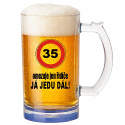 Sklenice na pivo - 35 omezuje jen řidiče. Já jedu dál